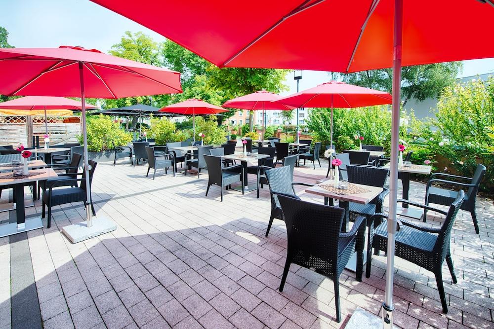 Achat Hotel Offenbach Plaza Екстериор снимка