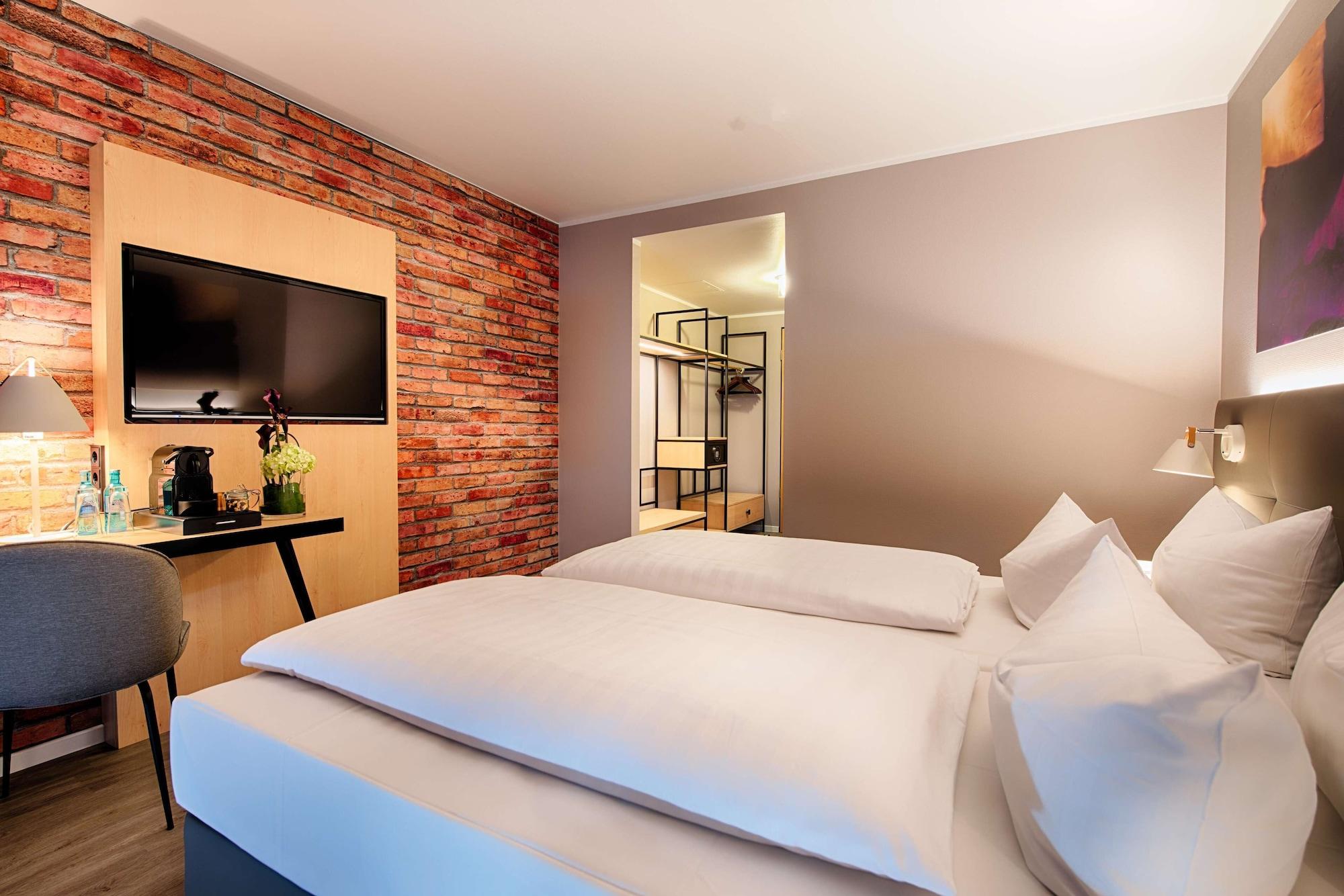 Achat Hotel Offenbach Plaza Екстериор снимка
